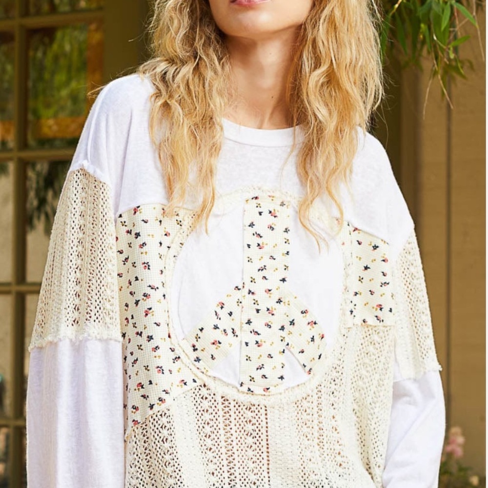 POL Women's White and Cream Lace Sweatshirt - Picture 2 of 5